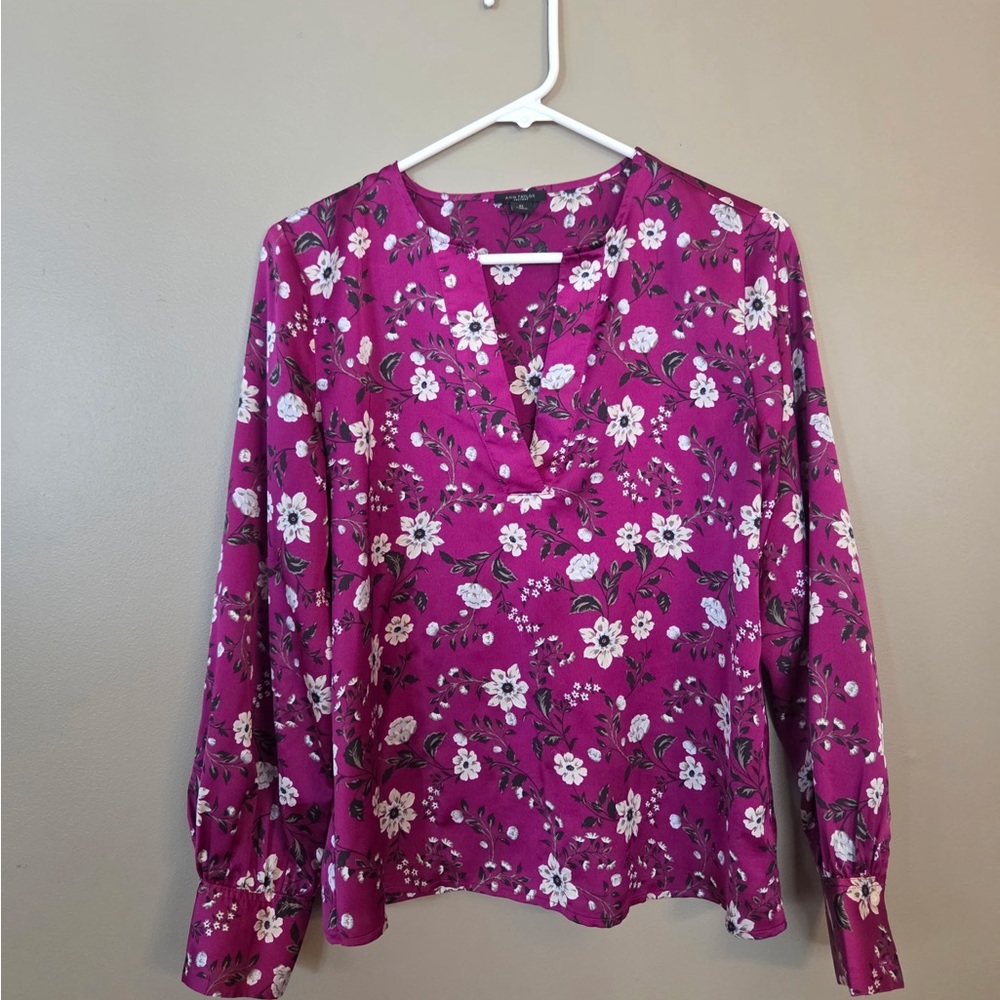 Ann Taylor Women's Magenta Floral V-Neck Long-Sleeve Blouse